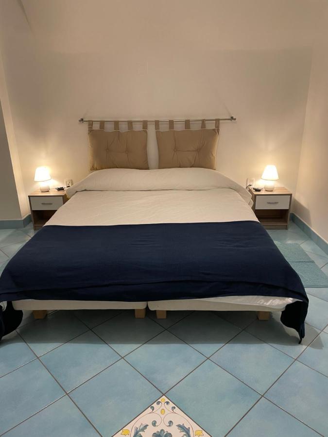 Atri Guest House Naples Exterior photo
